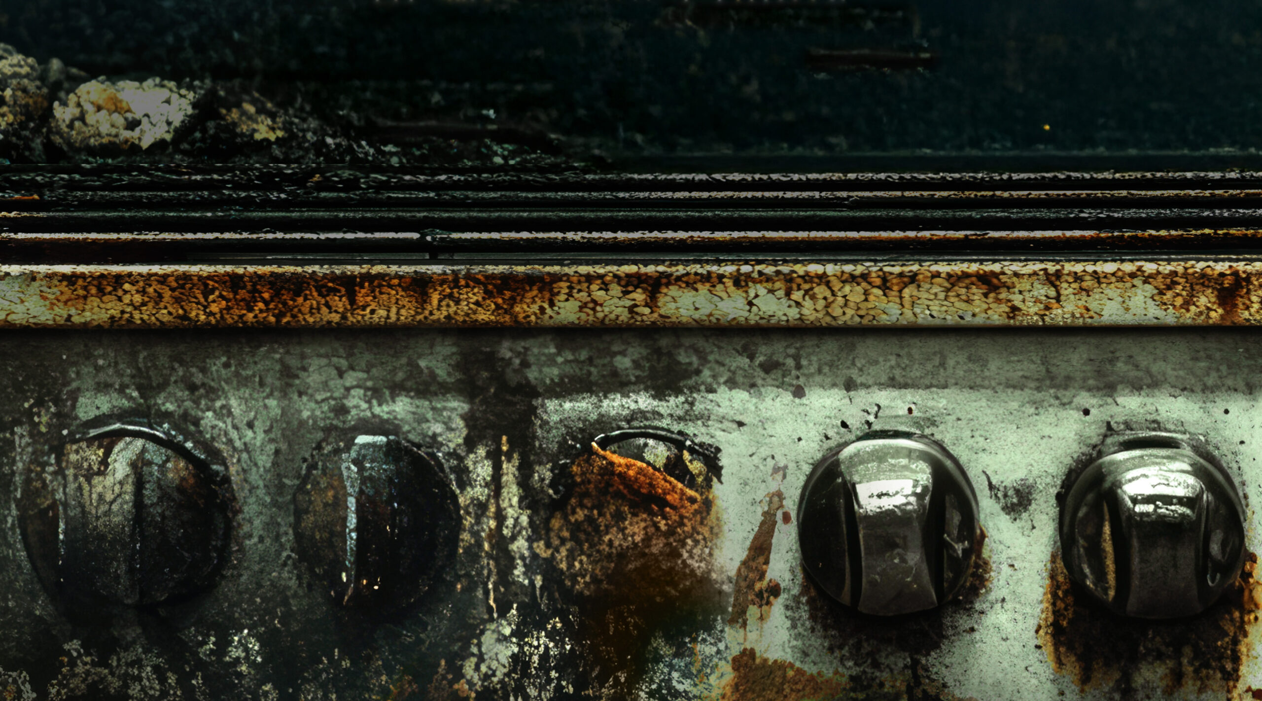 Real old photo with clipping path for the inside, blank retro fr